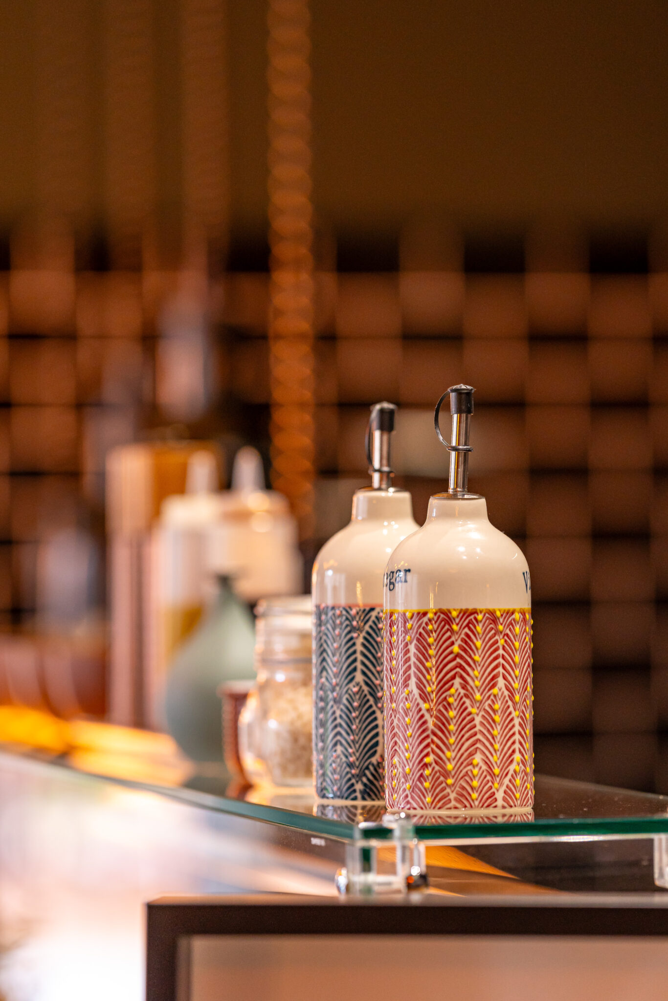 Daily am Dom - Keramikölspender in mediterranem Design